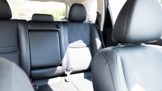 車内に市販の湿気取りは効果ある？何個？置き方でも大分変わるのか？